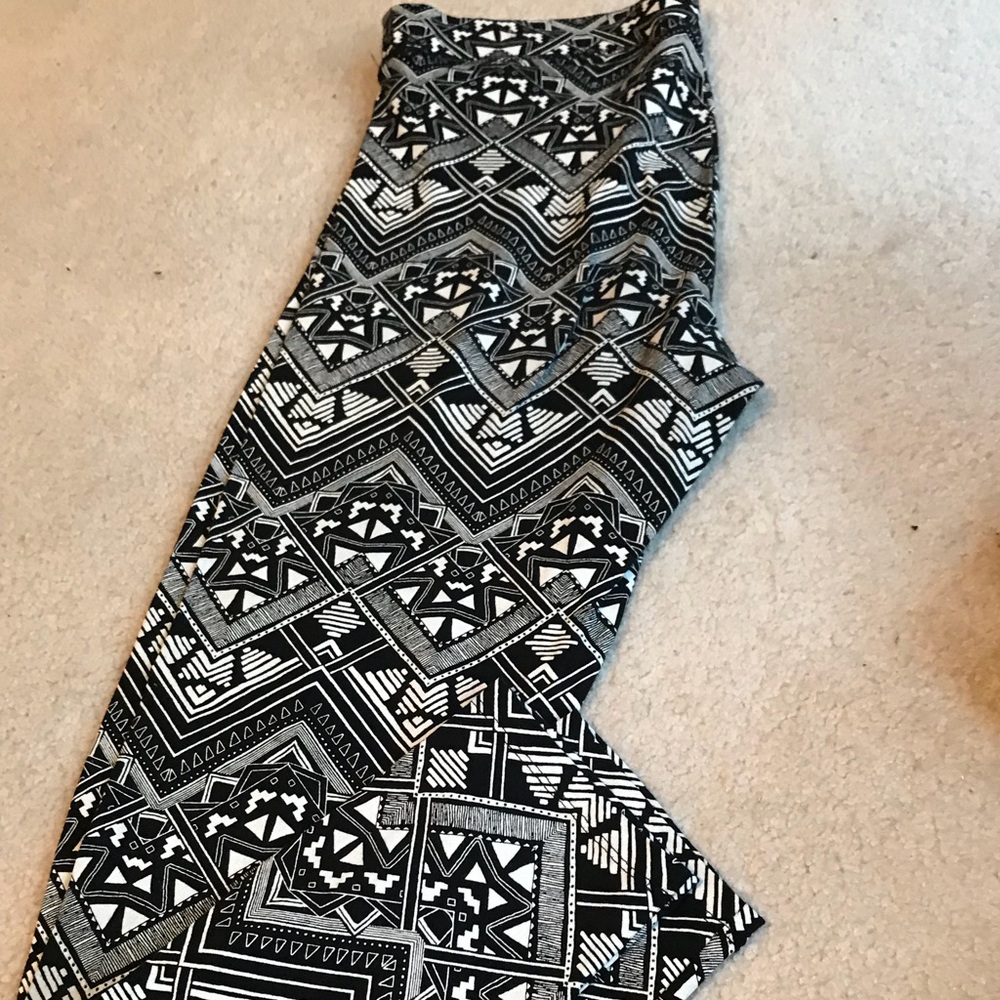 Victoria’s Secret pink leggings